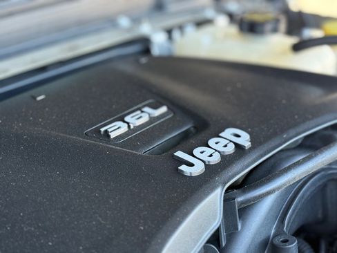 Used 2020 Jeep Gladiator Sport w/ Quick Order Package 24S image 25