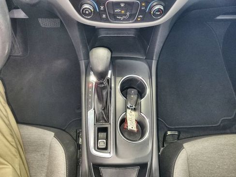 Used 2023 Chevrolet Equinox LS w/ LS Convenience Package FWD image 20