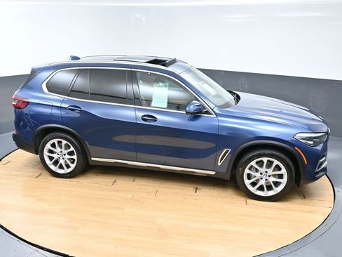 Used 2022 BMW X5 xDrive40i AWD/4WD image 48