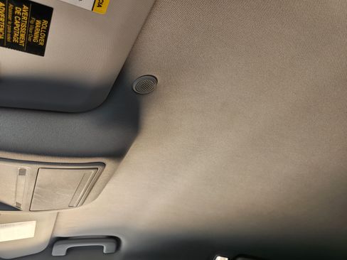 Used 2022 Ford Escape SEL w/ Technology Package FWD image 17