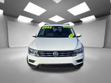 Used 2020 Volkswagen Tiguan SE w/ Panoramic Sunroof Package image 2