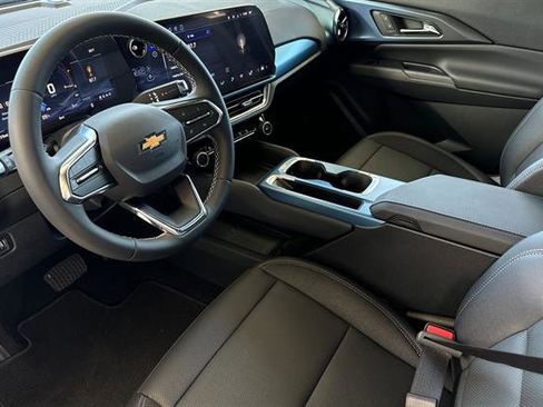 New 2026 Chevrolet Equinox EV LT image 10