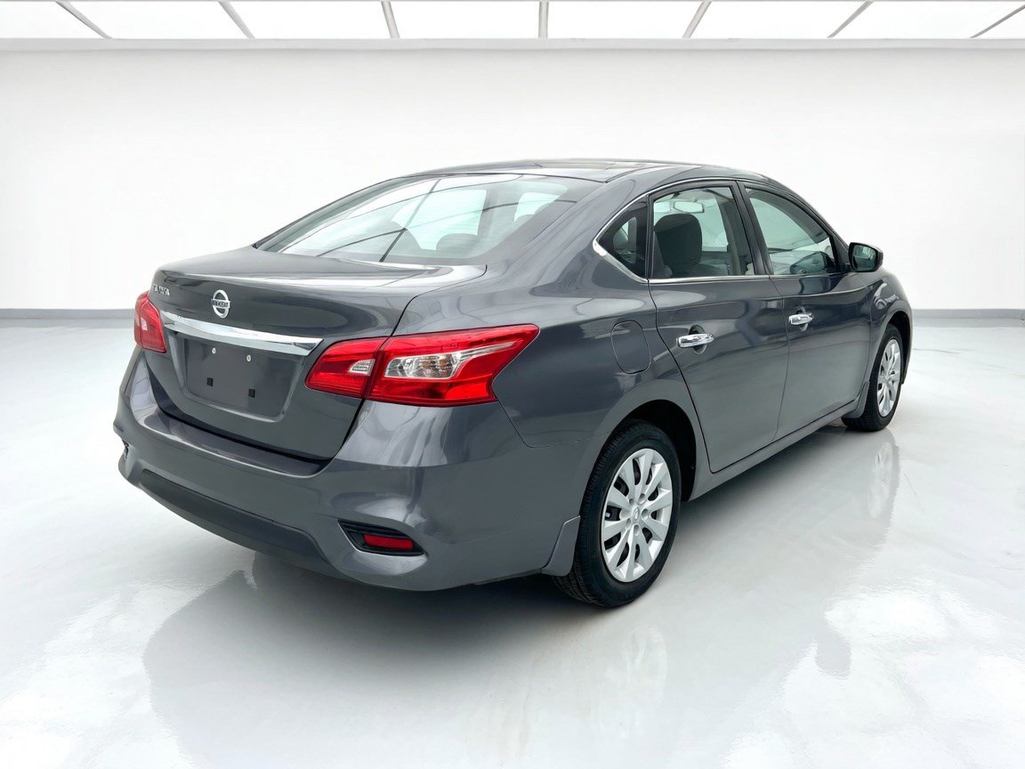Used 2019 Nissan Sentra S FWD image 4