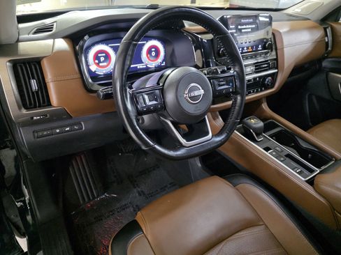 Used 2023 Nissan Pathfinder Platinum image 26