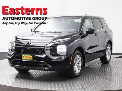 Used 2025 Mitsubishi Outlander ES