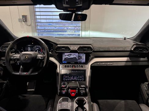 Used 2023 Lamborghini Urus Performante image 59