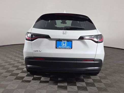 New 2026 Honda HR-V LX image 8