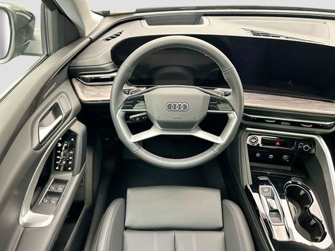 Used 2025 Audi Q5 Premium Plus image 10