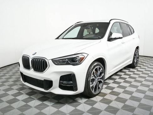 Used 2022 BMW X1 xDrive28i w/ M Sport Package AWD/4WD image 1