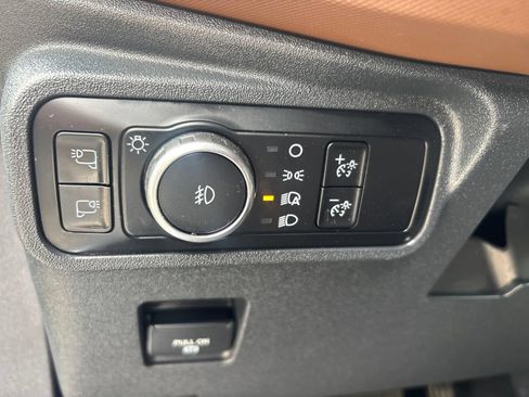 Used 2024 Ford Bronco Outer Banks AWD/4WD image 14