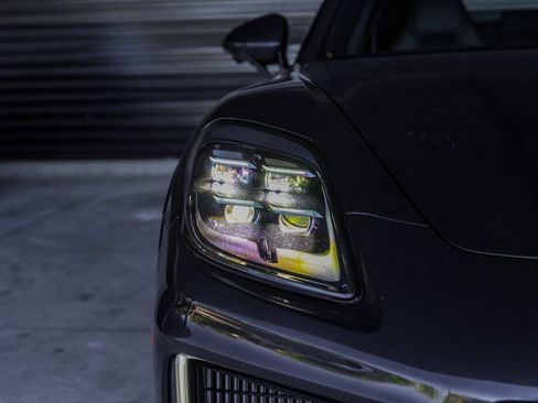 New 2026 Porsche Panamera image 11