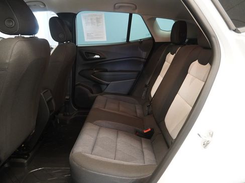 Used 2024 Chevrolet Trax LS w/ LS Convenience Package image 25