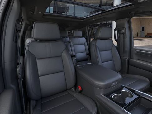 New 2026 Chevrolet Suburban RST w/ Comfort Package AWD/4WD image 16