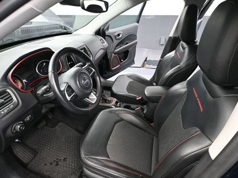 Used 2019 Jeep Compass Trailhawk AWD/4WD image 21