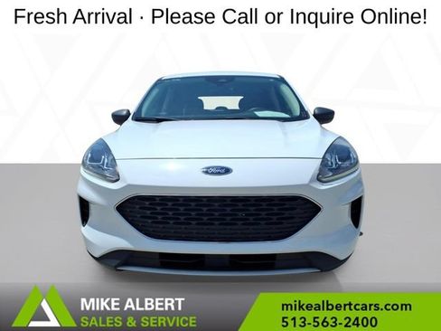 Used 2022 Ford Escape SE AWD/4WD image 2