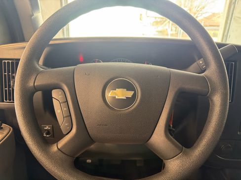 Used 2024 Chevrolet Express 2500 w/ Driver Convenience Package image 29