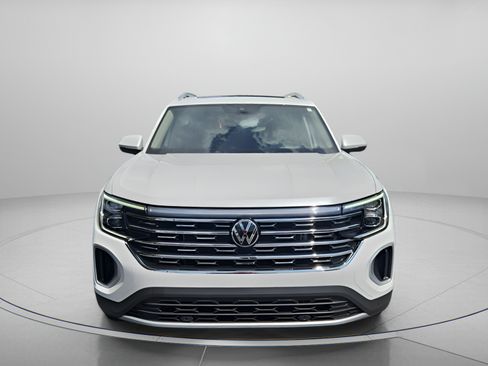 Used 2024 Volkswagen Atlas SEL AWD/4WD image 8