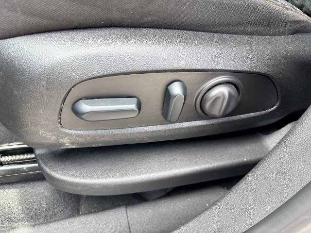 Used 2024 Chevrolet Equinox LT AWD/4WD image 12