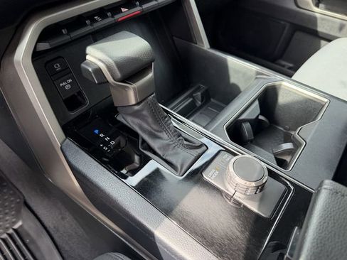 Used 2022 Toyota Tundra SR5 image 17