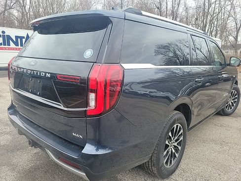Certified 2025 Ford Expedition Max Platinum image 4