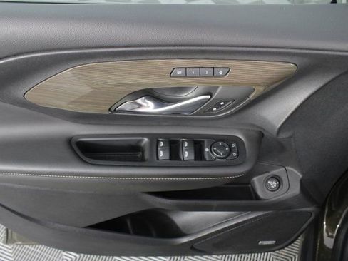 Used 2023 GMC Terrain Denali w/ Denali Premium Package image 16