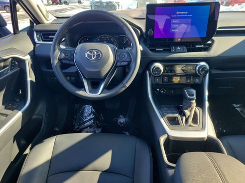 Used 2025 Toyota RAV4 XLE Premium image 10