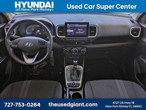 Certified 2023 Hyundai Venue SEL FWD image 15