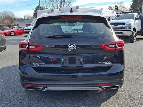 Used 2018 Buick Regal Essence w/ Driver Confidence Package #1 image 5