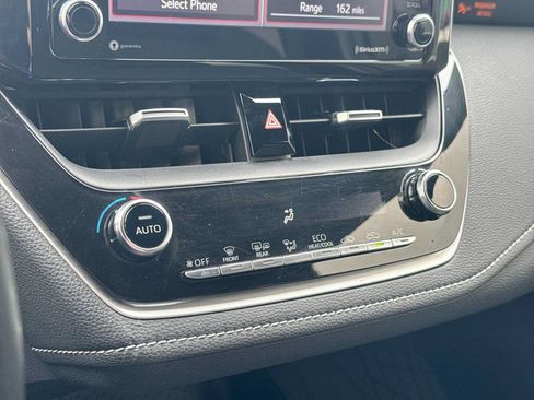 Used 2021 Toyota Corolla SE FWD image 26