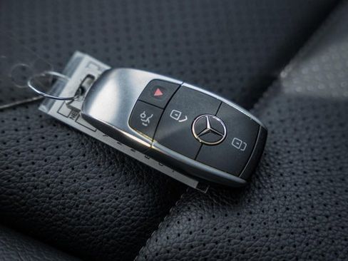 Certified 2022 Mercedes-Benz GLC 300 GLC 300 image 36