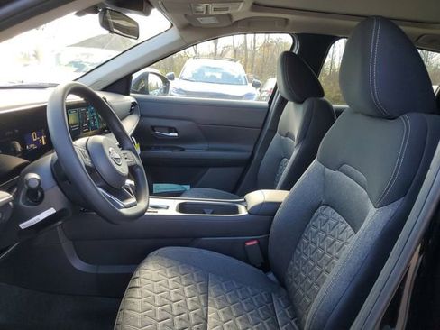 New 2026 Nissan Kicks SV w/ SV Premium Package image 9