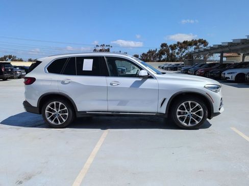 Used 2019 BMW X5 xDrive40i w/ Convenience Package AWD/4WD image 4