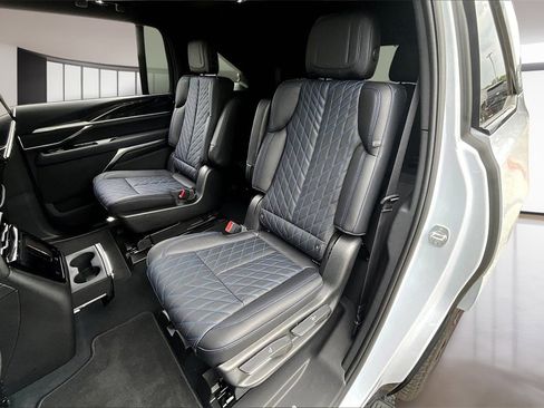 New 2026 Cadillac Escalade IQ Sport 1 w/ LPO, ONYX Package image 10