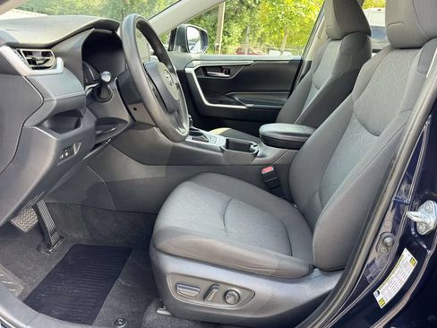 Used 2024 Toyota RAV4 XLE FWD image 20