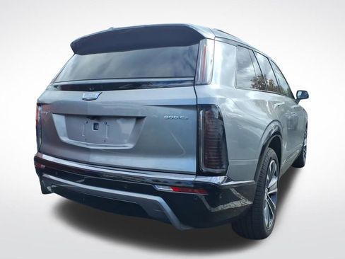 Used 2026 Cadillac Vistiq Sport w/ LPO, Floor Liner Package image 6