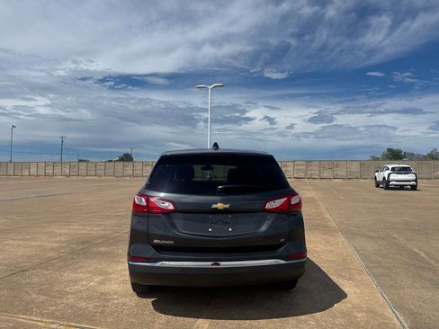 Used 2020 Chevrolet Equinox LT FWD image 17
