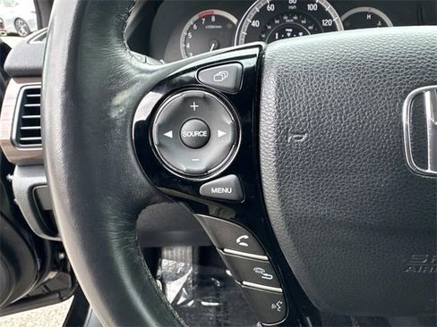 Used 2017 Honda Accord EX-L image 31