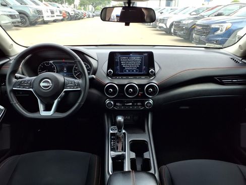 Used 2024 Nissan Sentra SR FWD image 13