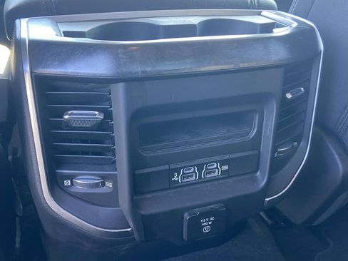 Used 2019 RAM 1500 Big Horn AWD/4WD image 10