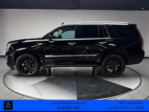 Used 2016 Cadillac Escalade Premium AWD/4WD image 4