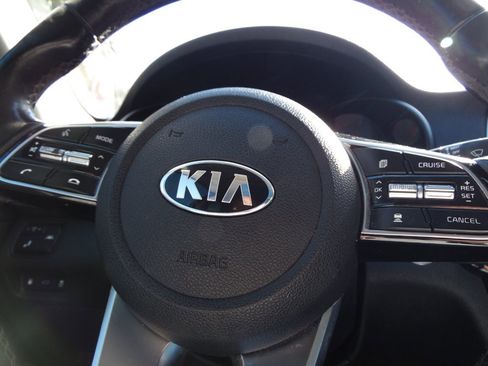 Used 2020 Kia Optima Premium FWD image 12