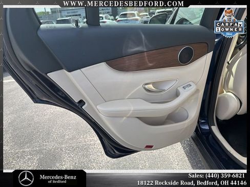 Used 2022 Mercedes-Benz GLC 300 4MATIC image 23