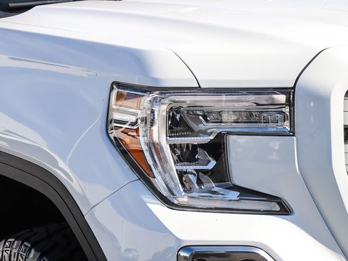 Used 2020 GMC Sierra 1500 AT4 w/ AT4 Premium Package image 5