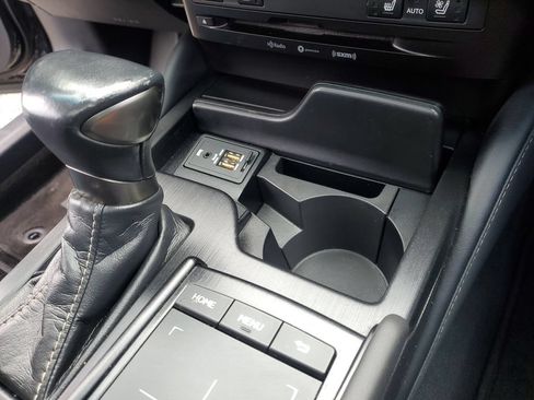 Used 2020 Lexus ES 350 w/ Premium Package FWD image 31