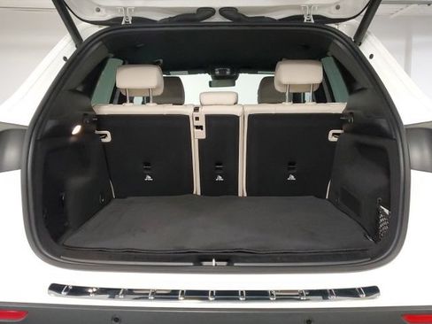 Used 2025 Mercedes-Benz GLA 250 4MATIC image 22