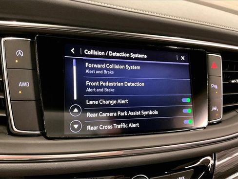 Used 2023 Buick Enclave Essence w/ Experience Buick Package image 33