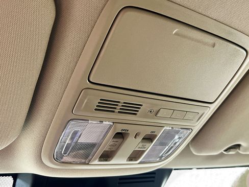 Used 2022 Honda CR-V Touring image 22