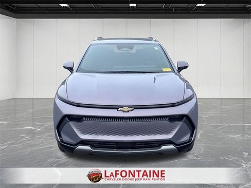 Used 2024 Chevrolet Equinox EV LT w/ LPO, Interior Storage Package image 8