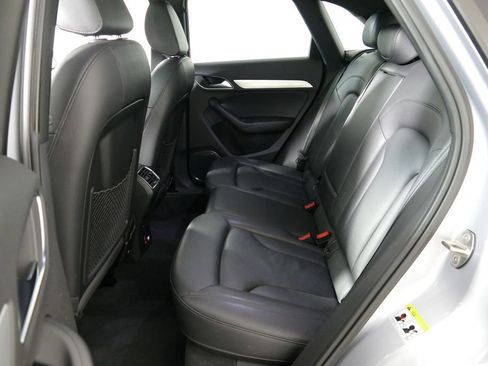 Used 2015 Audi Q3 2.0T Prestige AWD/4WD image 4