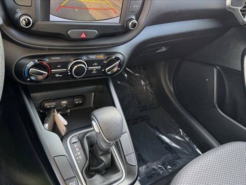 Used 2024 Kia Soul LX w/ Option Group 015 FWD image 15